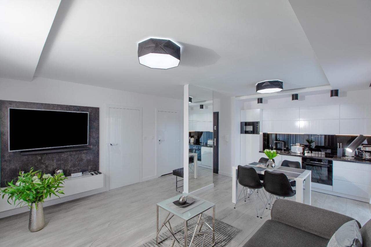 Apartament Linia Komfortu Gardenia Dziwnow Z Widokiem Na Morze Epapartamenty Екстер'єр фото