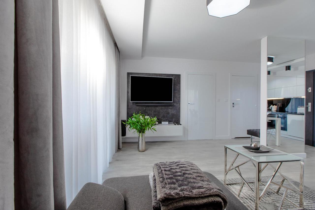 Apartament Linia Komfortu Gardenia Dziwnow Z Widokiem Na Morze Epapartamenty Екстер'єр фото
