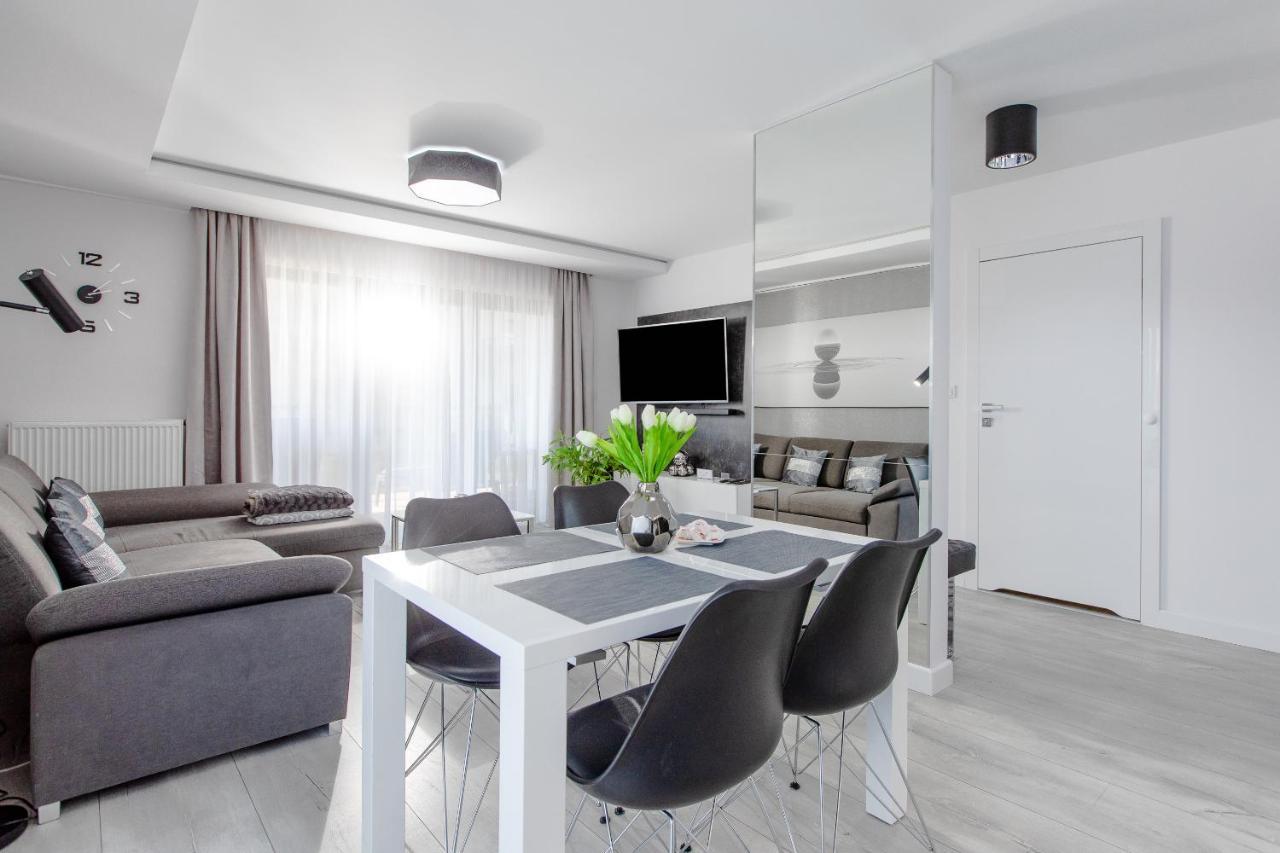 Apartament Linia Komfortu Gardenia Dziwnow Z Widokiem Na Morze Epapartamenty Екстер'єр фото