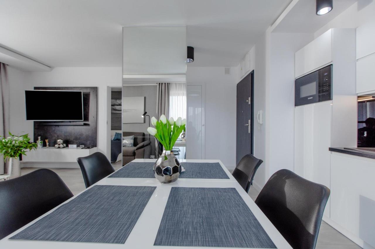 Apartament Linia Komfortu Gardenia Dziwnow Z Widokiem Na Morze Epapartamenty Екстер'єр фото