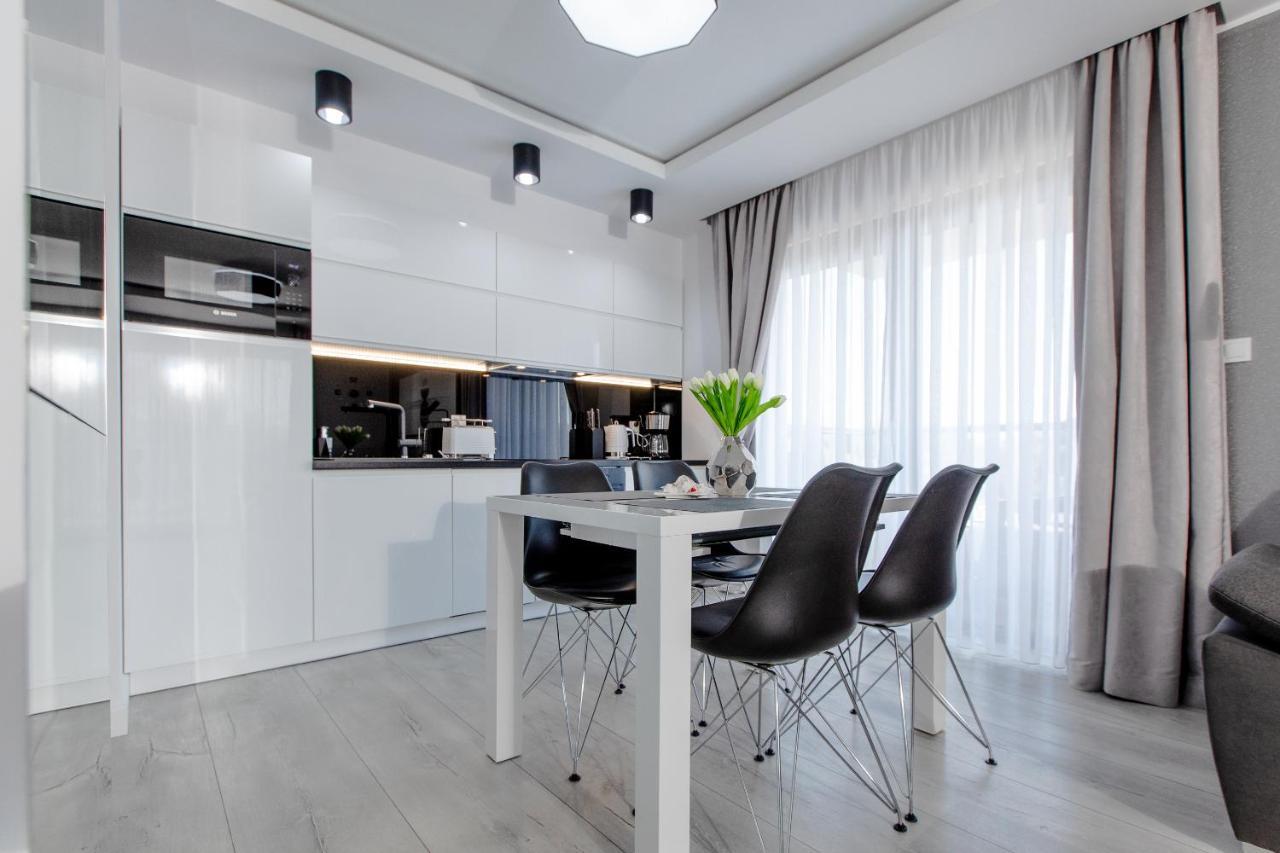 Apartament Linia Komfortu Gardenia Dziwnow Z Widokiem Na Morze Epapartamenty Екстер'єр фото