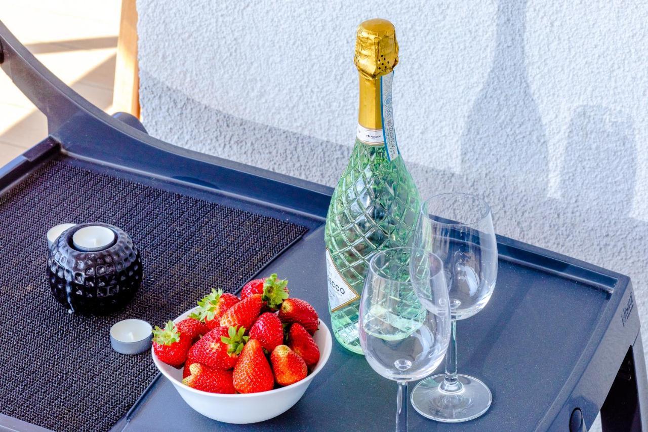 Apartament Linia Komfortu Gardenia Dziwnow Z Widokiem Na Morze Epapartamenty Екстер'єр фото