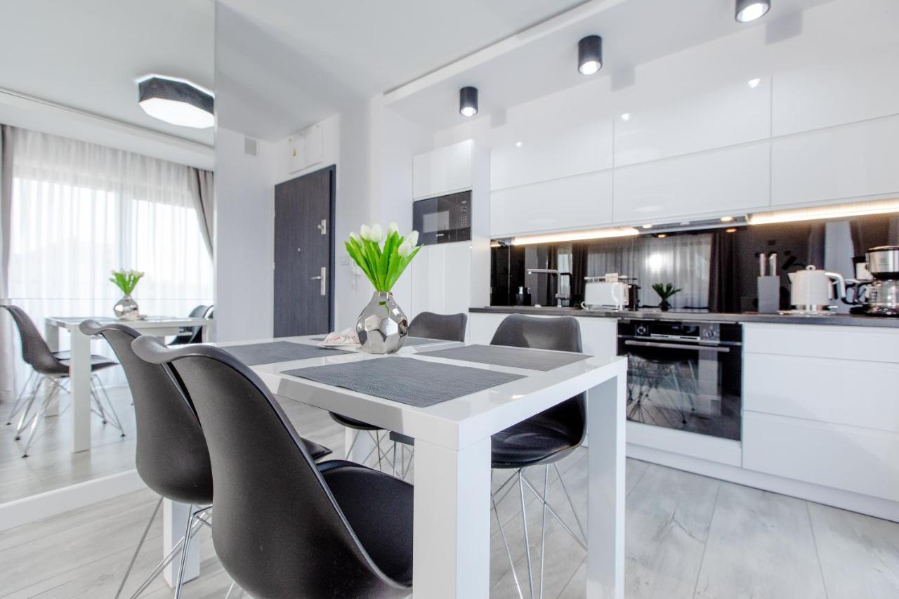 Apartament Linia Komfortu Gardenia Dziwnow Z Widokiem Na Morze Epapartamenty Екстер'єр фото