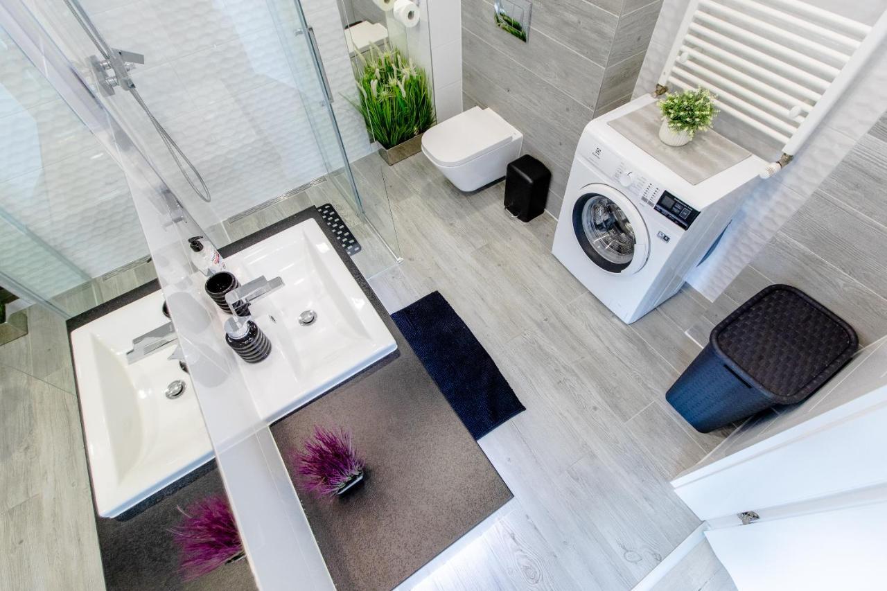 Apartament Linia Komfortu Gardenia Dziwnow Z Widokiem Na Morze Epapartamenty Екстер'єр фото